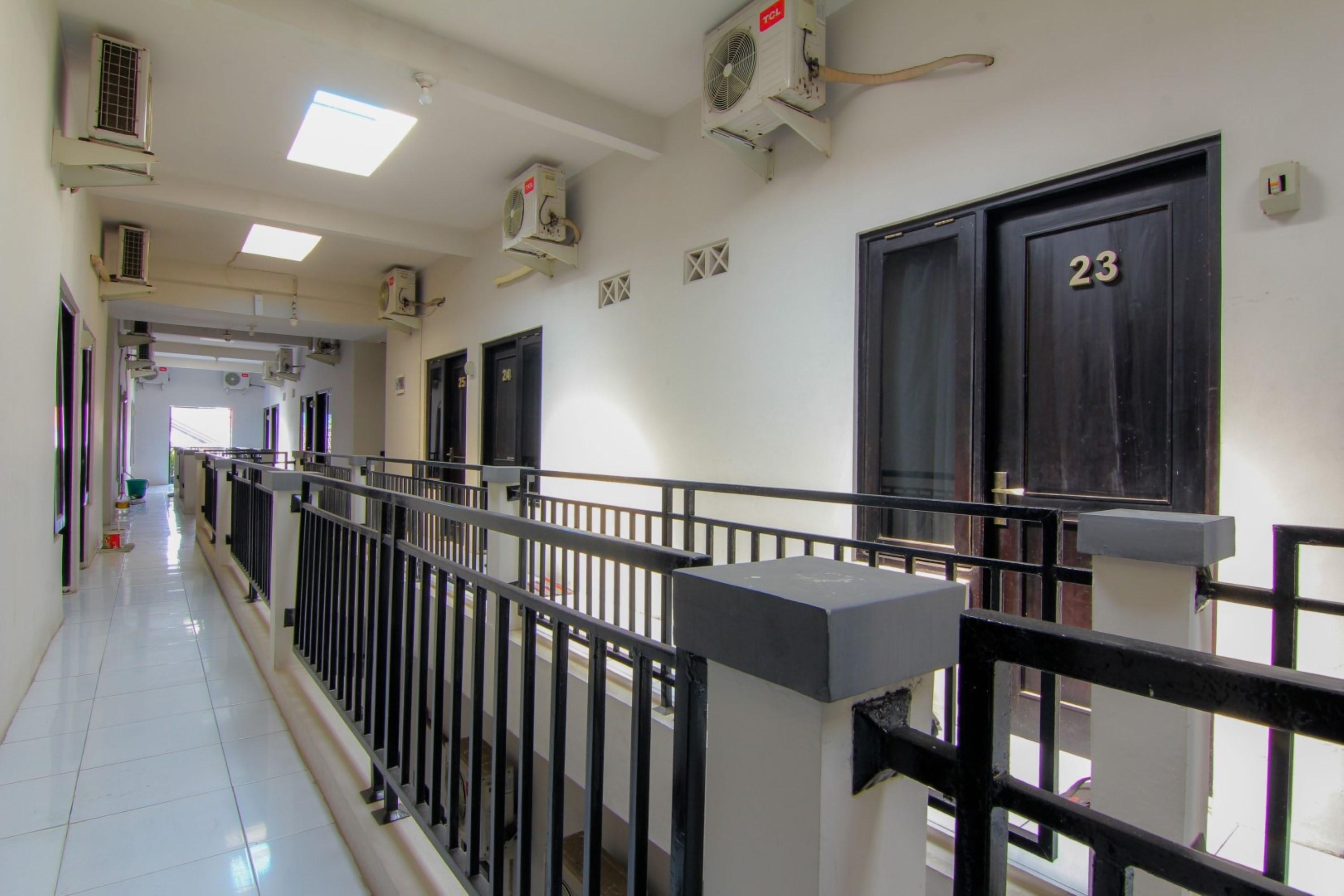 Jj House Wahid Hasyim Hotell Yogyakarta Exteriör bild